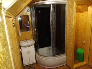 Мини-отель Каньйон Каменец-Подольский Общий десятиместный номер для мужчин и женщин-3